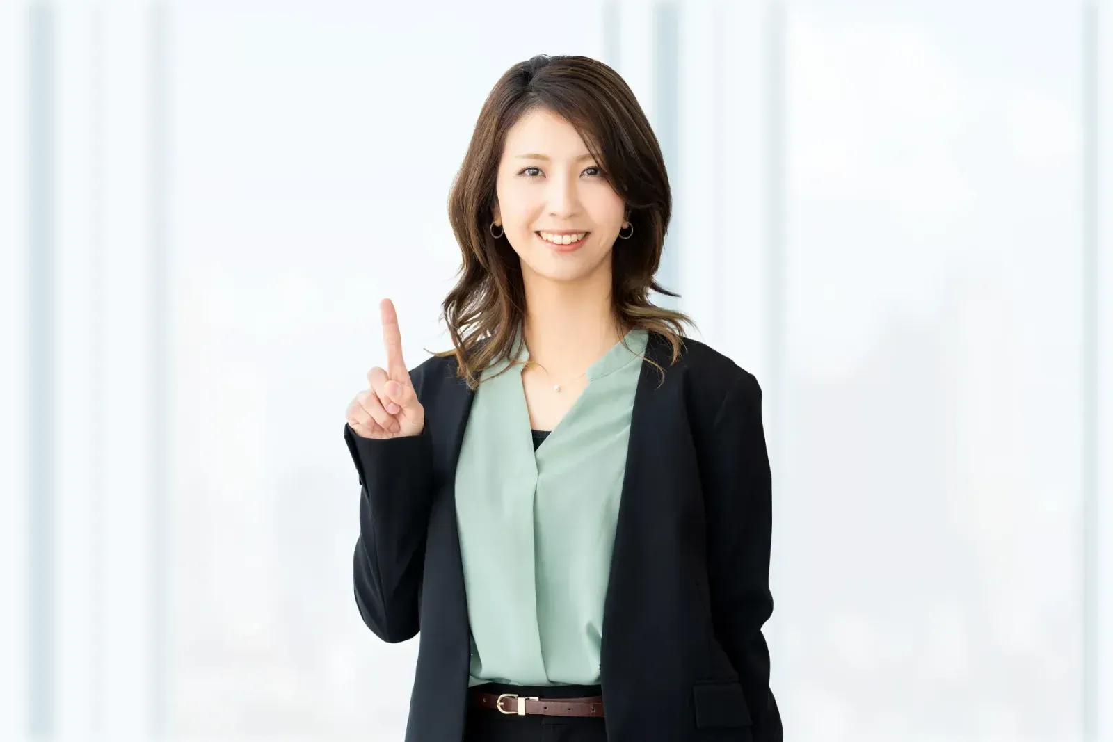 バイナリーオプションの取引時間はいつ？勝率が上がる「魔の時間帯」と市場別の攻略法